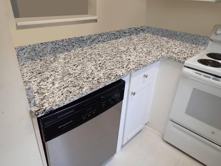 Bright And Cozy 1-Br Condo, Wifi Wilmington Dış mekan fotoğraf